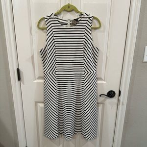 Ann Taylor NWT size 10 dress.  Black and white striped.  Sleeveless
